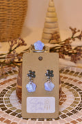Boucles d’oreilles - "Chalcedony Flower"
